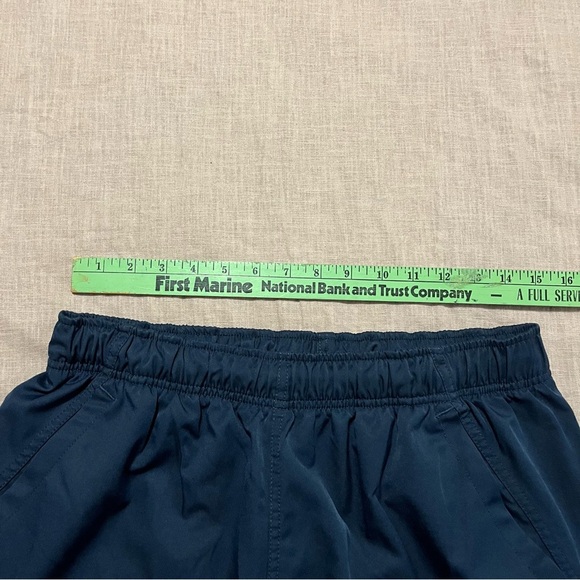 Vintage Nike Men's Navy Tech Cargo Pocket Athletic Shorts Size Large Quick Dry - Picture 7 of 8